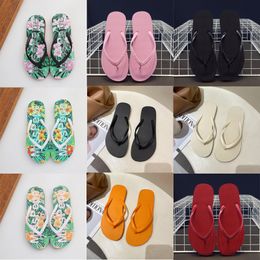 Slippers popular designer sandals fashion outdoor platform shoes classic pinched beach alphabet print flip flops summer flat casual GAI-34