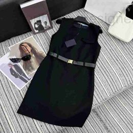 Basic & Casual Dresses designer brand Autumn and Winter New Pra Nanyou Luxury Elegant, Versatile Slim Matching Leather Belt Tank Top A-line Hem Dress MB4R