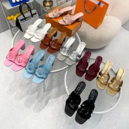 2024 Mule Designer Luxury Slippers Women Sandals Sandal Outdoor Beach Slide Summer Texture Sheep Leather Slipper Sexy High Heeled Slides