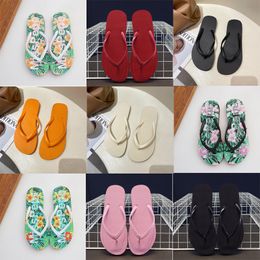 designer Slippers sandals fashion outdoor platform shoes classic pinched beach shoes alphabet print flip flops summer flat casual shoes GAI-43