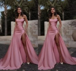 Abiti da sera sexy spaccati con coscia alta rosa Nuovo design senza schienale senza spalline Sirena Abiti da ballo Abiti arabi Abiti su misura BC15337