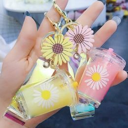 Creative Mini Soft Drink Keychain Daisy Milk Cup Keychain Beverage Bubble Keyring Moving Liquid Keyfob Jewellery Gift1251Y