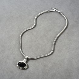 Simple and Fashionable Black Agate Silver Collarbone Chain European/American Niche Design Sense Personality Trend Temperament Versatile Necklace Free Shipping
