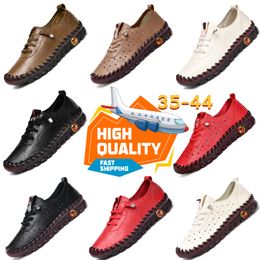 Athletic Shoes Gai Designer Casual Shoes Handgjorda senor Soft Sole Mother Shoes Women's Flat Single Shoes Leather Soft Bottom Flat Non-Slip