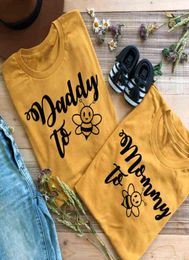 Mommy To Bee Daddy To Bee Tshirt Cute Women Pregnancy Reveal Tee Shirt Top Funny Graphic 90s Mom Life Gift Tshirt For New Mommy G8145169