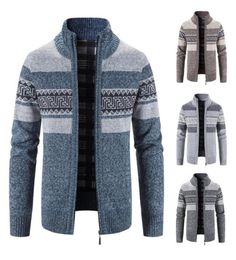 Plus Size XXXL Mens Sweater Vintage Designer Knitted Sweatercoat Men European Style Man Sweaters Coat Pattern Cardigan Wool A3842725526