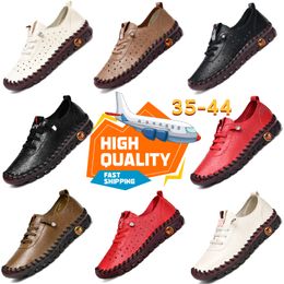 Athletic Shoes Gai Designer Casual Shoes Handgjorda senor Sole Mother Shoes Women's Flat Single Shoes Leather Softy Bottoms Flat Non-Slip 35-43 Storlek