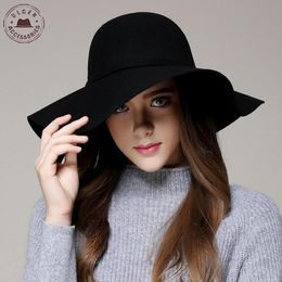 Fashion Winter Fedora Hats For Women Hat Vintage Bowler Jazz Top Cap Felt Wide Brim Floppy Sun Beach Cashmere Caps240M