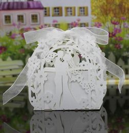 30 Colours Favour Holders Bags Laser Cut Paper With Ribbons Lovers Flowers Butterfly Wedding Gift Boxes5727127