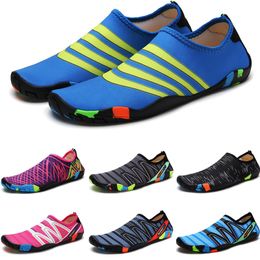 Water Shoes Water Shoes Women Men Slip On Beach Wading Barefoot Quick Dry Swimming Shoes Breathable Light Sport Sneakers Unisex 35-46 GAI-37