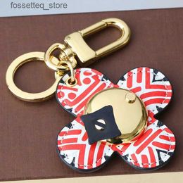 Key Rings 2023Handmade designer keychains dragonne multicolor key chain women men brown leather bag wallet lanyard plated gold accessories keychain letter 246250