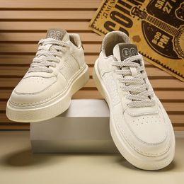 High Quality Men Casual Shoes Genuine Leather Mens Sneakers Handmade Male Vulcanize Shoes Luxury Lightweight Outsole Fashion Skate Footwear Trainers AA0008