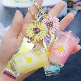 Creative Mini Soft Drink Keychain Daisy Milk Cup Keychain Beverage Bubble Keyring Moving Liquid Keyfob Jewelry Gift1249A