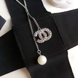 Designers Channeles Wind Necklace Letter Pendant sided Square Diamond Pearl Collar Chain