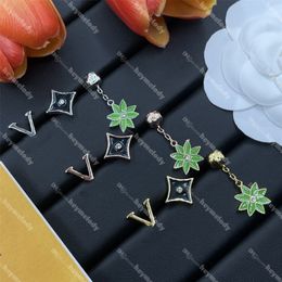 New Clover Designer Earrings Letter Rose Gold Earrings Old Flower Pendant Earrings Jewelry