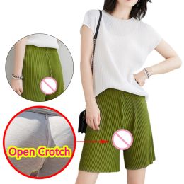 Capris Woman Open Crotch Pants Sexy Summer Loose Hole Shorts Crotchless Zipper Ice Silk Outdoor Sex Costume Fashion Pornstar Panties