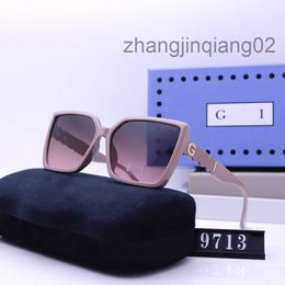 Designer Gg Gu Cc Sunglasses Cycle Luxury Fashion Sports Polarize Sunglass Men Woman Vintage Driving Beach Travel Party Khaki Full Frame Square Sun Glasses