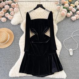 Casual Dresses High Quality 2024 Spring Black Velvet Mermaid Dress Vintage Women Beading O Neck Long Sleeve Slim Waist Bodycon Party Clothes