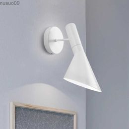 Wall Lamp Nordic Wall Lamp Black White E27 Bedroom Bedside Lamp Simple Modern Aisle Corridor Hotel Background Wall Lamp Creative LED Lamp