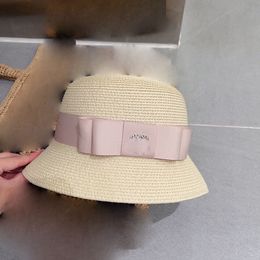 Spring/Summer Designer Bucket Hat Elegant Women's Straw Hat Silk Ribbon Letter Decoration Cute Beach Fisherman Hats