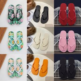 Sandals Fashion Outdoor Designer Slippers Platform Classic Pinched Beach Alphabet Print Flip Flops Summer Flat Casual Shoes 61