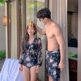 Swimwear 2021 Couple Swimsuit Korea OnePiece Swimsuit Long Sleeve Slim Conservative Swimsuit Hot Spring Swimsuit