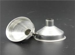 Stainless Steel Mini Funnels for Miniature Bottles Essential Oils DIY Lipbalms Cooking Spices Liquids Homemade MakeUp Fillers3818183