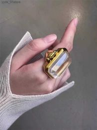 Band Rings Fashion Square Natural Stone Crystal Ring Gold Colour Metal for Women Brass Jewellery 2024 Light Luxury European And American L240305