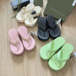 Designer Slippers Slides Womens Chevron Thong Sandal Flip Flop Fashion Slipper Double Letters Pattern Rubber Bottom Platform Wedge Summer Beach Shoes