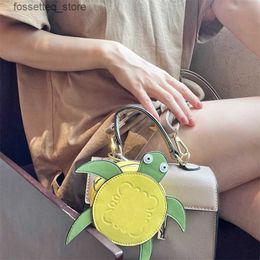 Key Rings Designer Keychain Brand Sea Turtle Key Chain Mens Luxury Car Keyring Characters Womens Coin Purse Keychains Men Women Bags Pendant AccessoriesL240305