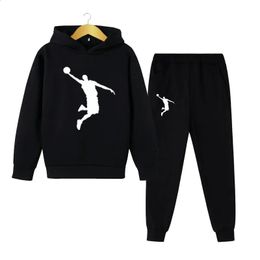 Kids Autumn Spring Fashion 2Pcs HoodiePants Sports Suits 313 Years Boys Girls Casual Outfits Tracksuits Children Clothing y240226