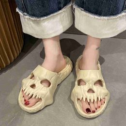 Slippers Summer fashion mens slippers wear Korean outside indoor and outdoor trend new sandals beach flip-flopH2435