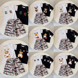 Kinderkleidung, Anzüge, T-Shirts, Shorts, Jungen-Sets, Bären-Trainingsanzüge, Kleinkind-Babykleidung, Kinder-Designer-T-Shirts, kurzärmlige T-Shirts, Jugend-Top, Mädchen-Kinder-T-Shirts, Hosen