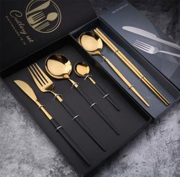 Western Popular Style Stainless Steel Flatware Shinning PVD Finishing Cutlery Three Composition Available with Gift Box Knife Spoo6650515