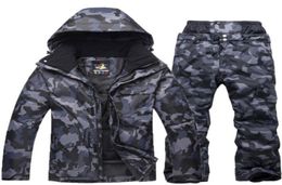 New Mens Camouflage Ski Suit Waterproof Breathable Snowboard Jacket Winter Snow Pants Suits Male Skiing and Snowboarding Sets5890107