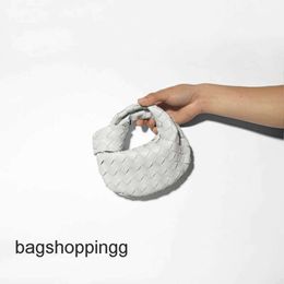 Venata Woven Knotted Mini bag Cute Bags Small Jodies Bottegs tote Designer Luxury Leather 2024 Cloud Evening 16cm Wrist Han 479C