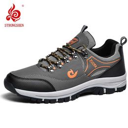 Outdoor Shoes Sandals STRONGSHEN Men Sneakers Man Hiking Shoes Outdoor Wear-resistant Mountain Boots Climbing Shoes Zapatos De Hombre Plus Size 39-46 YQ240301