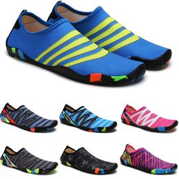 2024 Water Shoes Water Shoes Women Men Slip On Beach Wading Barefoot Quick Dry Swimming Shoes Breathable Light Sport Sneakers Unisex 35-46 GAI-23