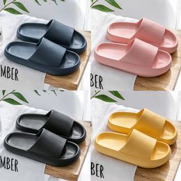 2024 Slippers for men women Solid color hots low soft black white Ivory Multi walkings mens womens shoes trainers GAI