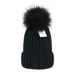 2021 Adults Thick Warm Winter Hat For Women Soft Stretch Cable Knitted Pom Poms Beanies Hats Womens Skullies Beanies Girl Ski Cap 275I