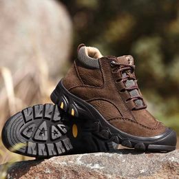 Outdoor Shoes Sandals Luxury Brand Winter Boots Men Outdoor Mens Shoes Genuine Leather Climbing Hiking Shoes Handmade Non-slip Warm Snow Boots for Men YQ240301