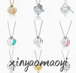 Pendant Necklaces New Designer Love Heart-shaped for Gold Sier S Earrings Wedding Engagement Gifts Series Jewelry 24ss