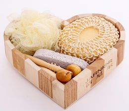 Promotional wood heartshaped Gift box 6pcs bath accessory Sisal sponge comb Wooden Massage Brush spaBath Gift lxj0478560104