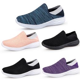 Spring Summer New Men Women Flying Weaving Shoes Walking Shoes Lightweight Flat Bottom GAI Casual Shoes Comfortable Lazy Shoes 35-47 52 trendings trendings