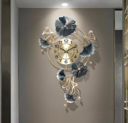 Wall Clocks Nordic Luxury Ginkgo Leaf Wrought Iron El Store Porch Sticker Crafts Home Livingroom Hanging Decoration3821463