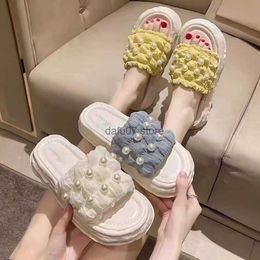 Slippers New Fashion Womens Summer Fairy Style Sweet and Versatile Matsu Cake Thick Sole Fabric Pearl Shoes Beach CoolH240306