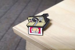 Camera Video camera Enamel Pin Polaroid Po Interesting Brooch Pographer039s badge Jewellery Custom Lapel Gifts men8072919