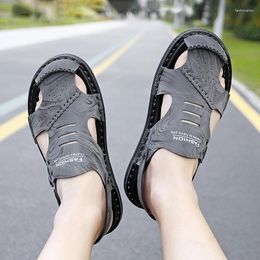 802 Sommerruhrschuhe Sandalen Männer Frauen weben Design Strand atmungsaktives lässig flache Außenpaare Größe 45 276