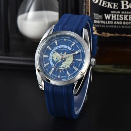 2024 Wristwatches Mini World Fashion Quartz Watch Men Unisex Map Aeroplane Travel Around The Women stainless steel Dress Wrist Watches