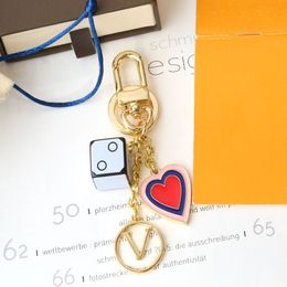 Car Key Chain For Mens Womens Fashion Designer Keychains Dice Couple Keychain Removable Pendants Gift For Women Men Key Ring Parts185t